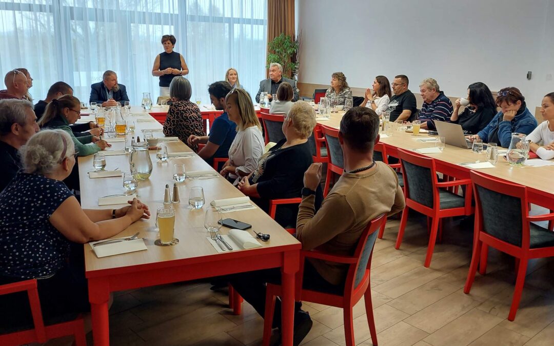 Fotogalerie z úvodní konference